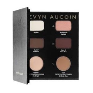 NIB Kevyn Aucoin contour palette book highlighter